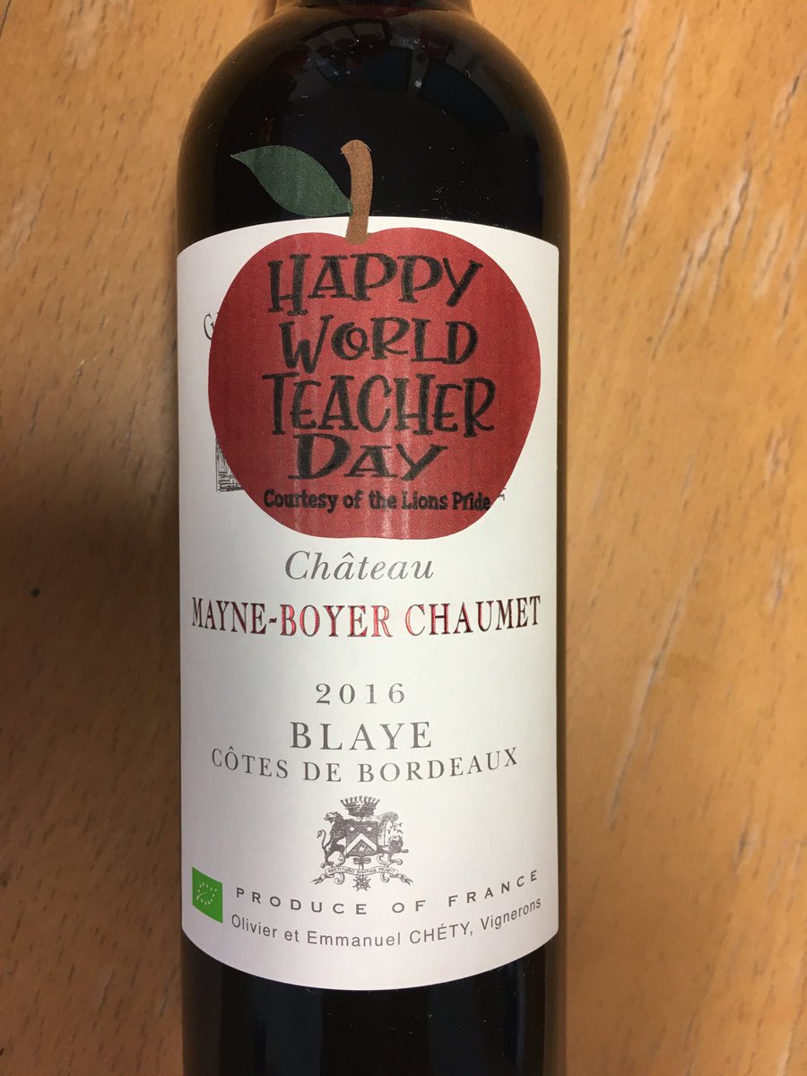 HavenhandJoanna's tweet photo. Huge thanks to our Lion’s Pride for spoiling the teachers and staff@sjis today!!! Really appreciated your kind action #WorldTeachersDay2020 #lionspride #sjis https://t.co/qjEHTRlQfD