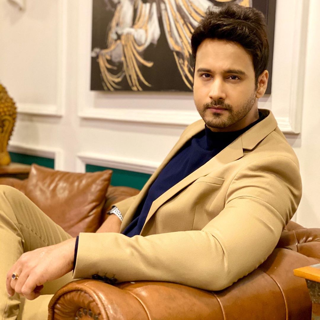 siprabhattacha3's tweet photo. Happy birthday Yash 🎁🌹🎂
#HBDyashhD @Yash_Dasgupta @YashhD_FC https://t.co/WFSv3YxJTc