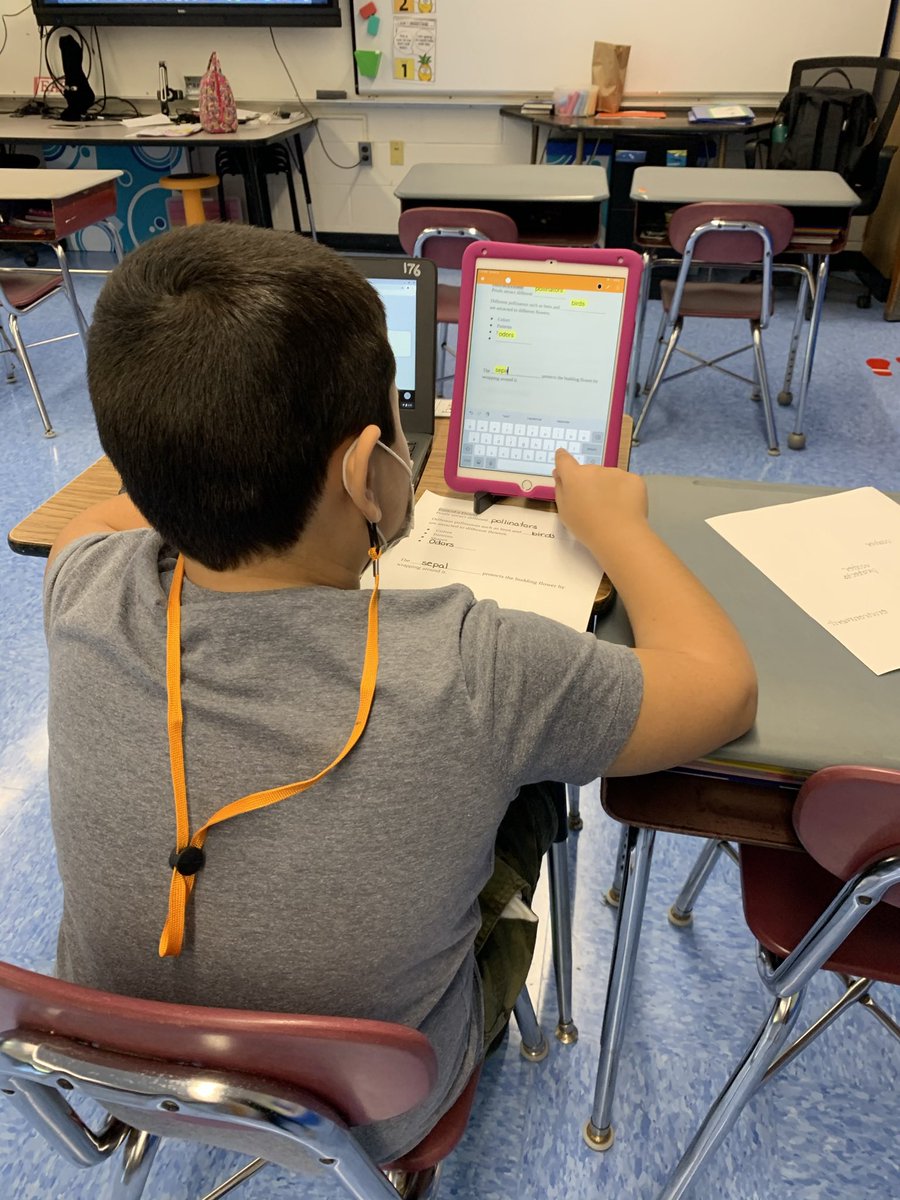 Kate_Dawson21's tweet image. These two 4th graders rocked it in Social studies &amp;amp; Science this week! 📚😊 #hardworkpaysoff #thepowerofvisuals