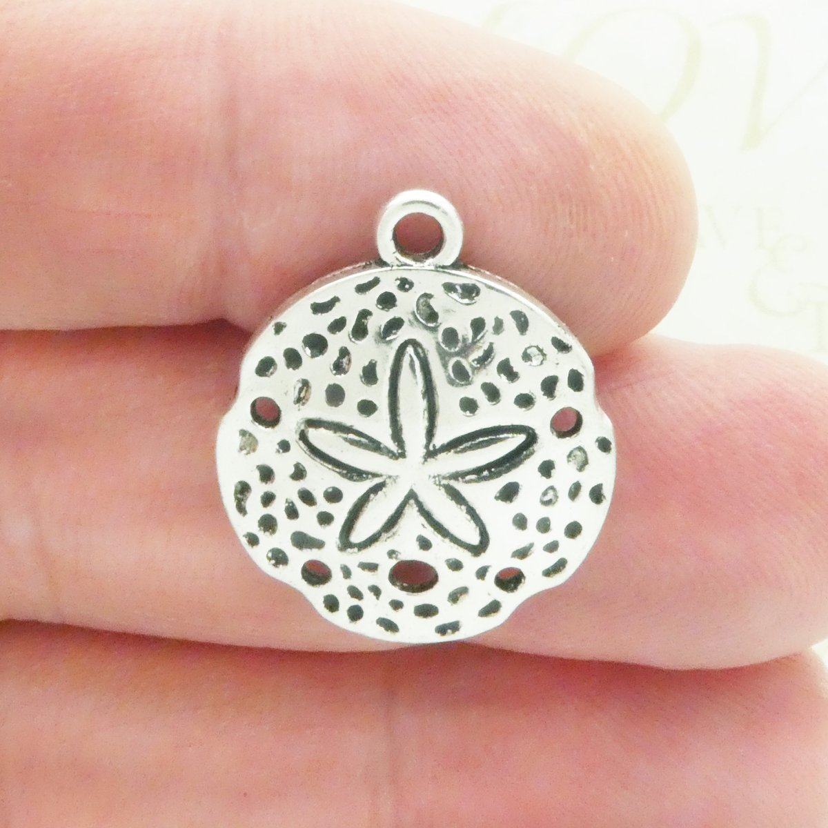 Excited to share the latest addition to my #etsy shop: 20 Silver Sand Dollar Charms Bulk by TIJC SP2045B etsy.me/3dcbYC1 #silver #sanddollarearrings #sanddollarpendant #sanddollarcharm #sanddollarjewelry #sanddollarnecklace #seashellbracelet #seashellnecklace