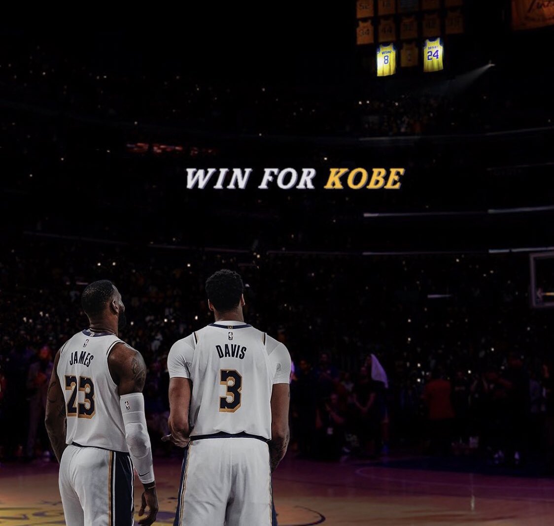 DeezieBaby's tweet image. ‘ They tell us neva look in the eyes of a killa, I did it and respect for the greatest at the staples center’ @Dame_Lillard
 🔥😤💛💜🐍

#WinForKobe #LakeShow #Roadto17