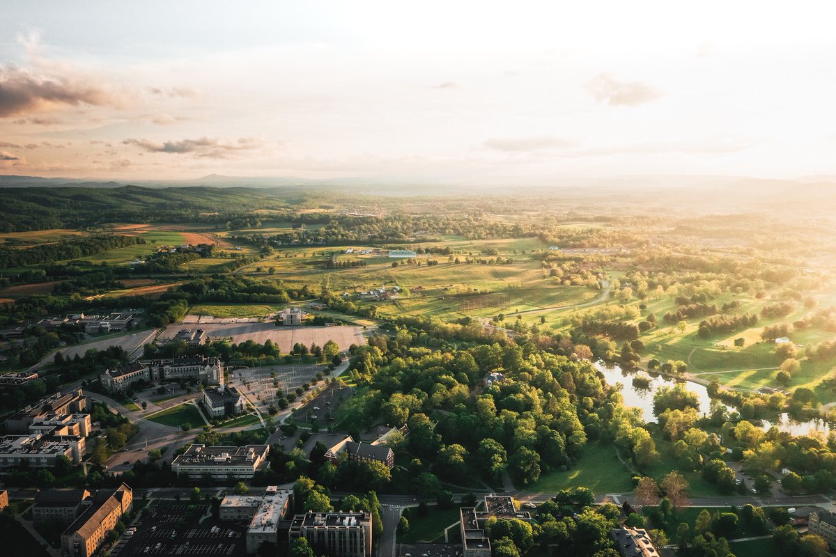 jnc727's tweet photo. What I miss the most, Virginia Tech at sunset.
#virginiatech #thisishome #hokies https://t.co/F2oQDYqLet