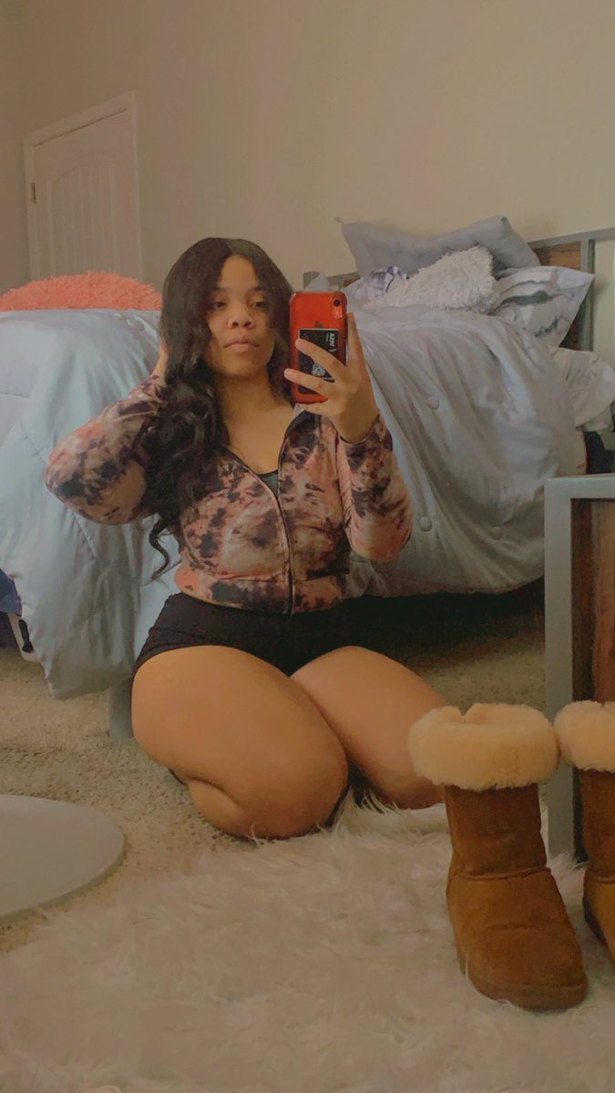 loveedestiny__'s tweet photo. Attachment: 2 Images 🖤 https://t.co/tbKVYGRVXv