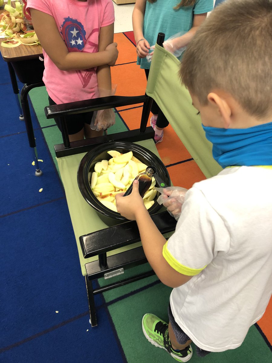 1stWithMsArick's tweet photo. All week we’ve been learning about apples so it was only right that we got to make applesauce today! 🍎🍏 (we were a little excited and ate some before our final product picture was taken, oops!) 😋 @GFESWildcats https://t.co/SoHTSgyOiS