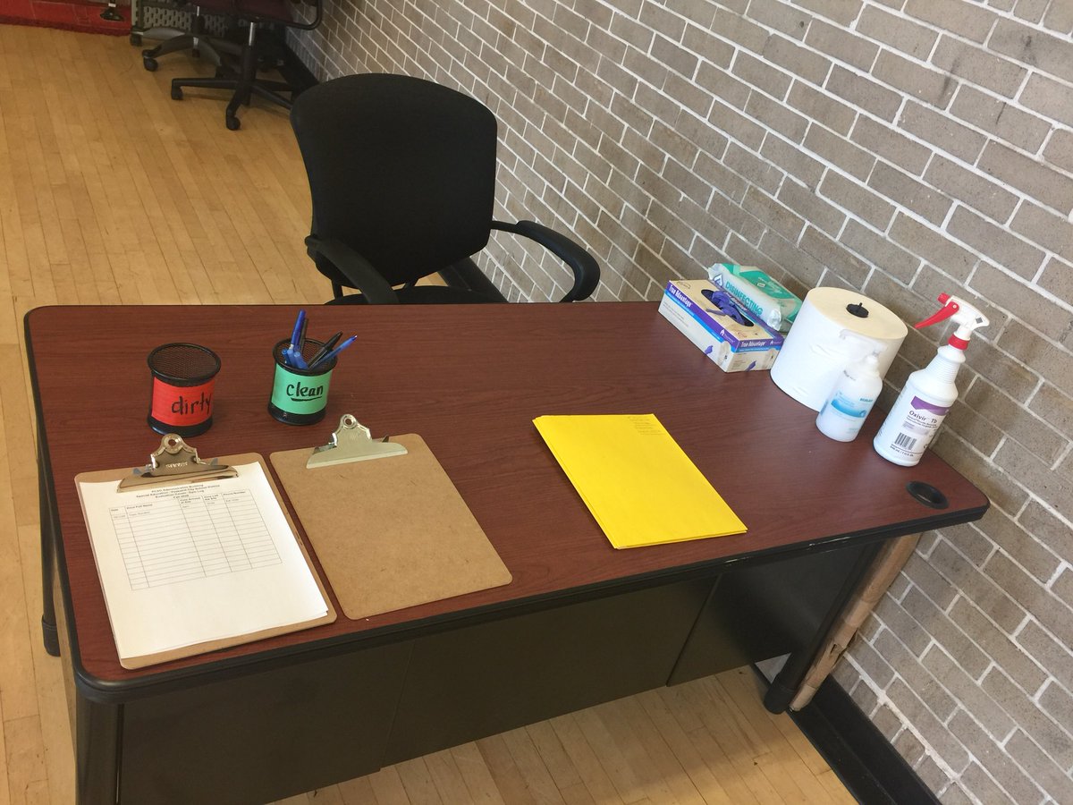 Ellen_Gerace's tweet image. Thank you to our amazing team @PCSDSpecialSrvs, our senior custodian Ramon Luna and district maintenance crew for picking up materials and setting up our temporary Special Education evaluation center! #PeekskillStrong #KeepingthePromise 📕📓📘