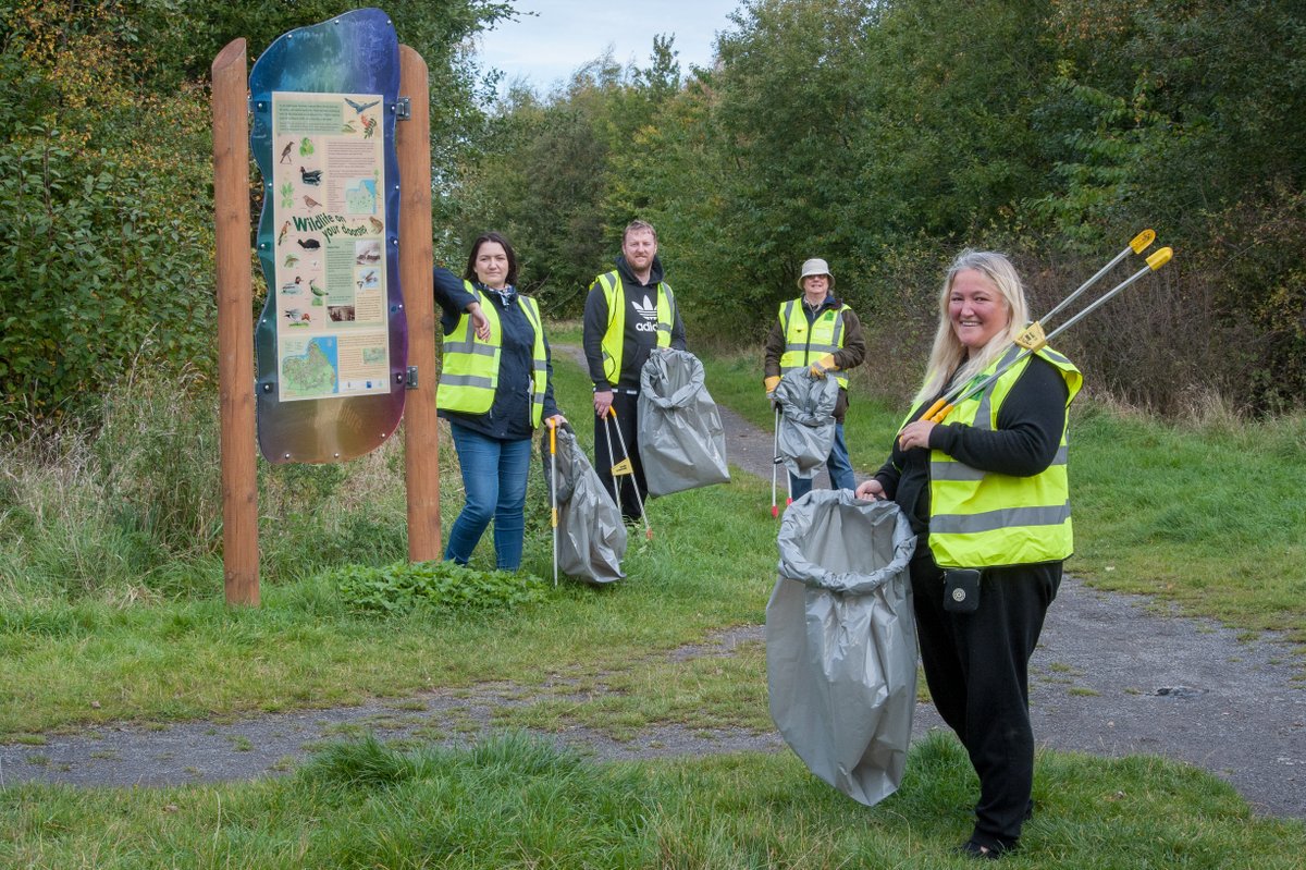 The Tilesheds is a beautiful wildlife haven. Surrounding land is abundant in biodiversity which benefits us all.
We had a socially distanced litter pick today to keep the area looking its best. 15 bags full of rubbish.#stoptheflyover