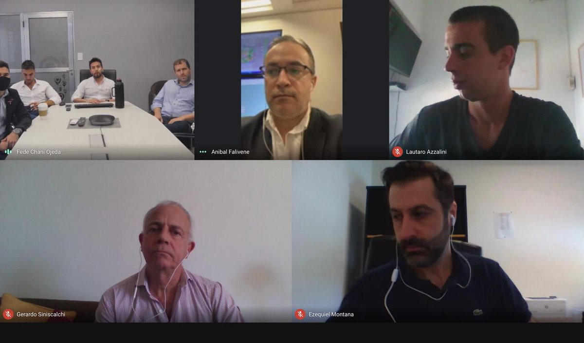 gerardosinis's tweet photo. Es fundamental en seguridad estar un paso antes para prevenir los delitos. Junto a @AnibalFalivene compartimos la experiencia de la Ciudad sobre el uso del Anillo Digital de seguridad con @ChaniOjeda para que puedan adaptarlo en @CorrientesGob. #IntercambioBA https://t.co/6gGn869p66