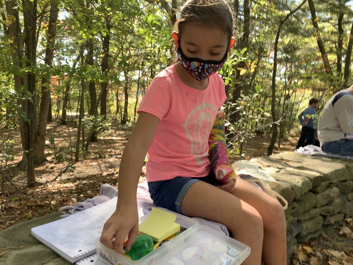 k_12schools219's tweet photo. Our writing lesson was brought to you by our #outdoorclassoom, and these #Wildcats were so inspired! https://t.co/Yyjeq7L97B