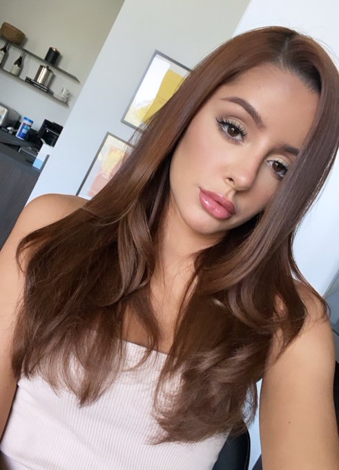 Hair up or hair down? 😏 https://t.co/JK0pey2Tpr<a href="/tag/mvsales"class="tags"><span>#mvsales</span></a>