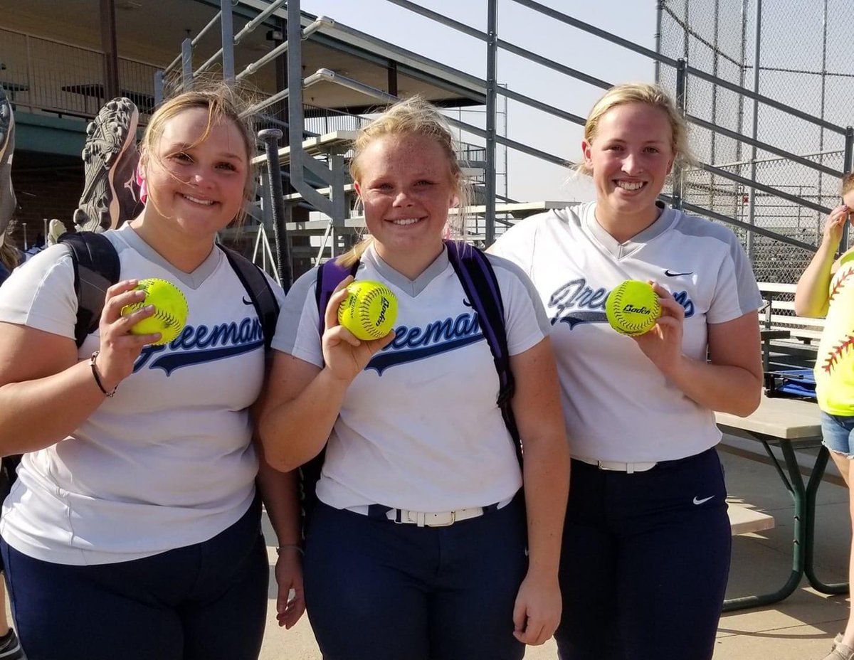 nikki_shubert's tweet photo. Mikayla, Atley and Hayleigh hitting 💣💣💣 today in District Finals! #freemanfalcons https://t.co/XfKdaYkFKm