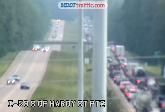 MississippiDOT's tweet photo. Crash on I-59 before US 11 / S Hattiesburg EX 60 in Forrest County has ALL southbound lanes BLOCKED around the 62-mile marker. 

The northbound inside lane is also blocked. Motorists should use an alternate route. 
 
Map Impact: https://t.co/swN1l2MsBg #MShwys https://t.co/3a73g8MH5R