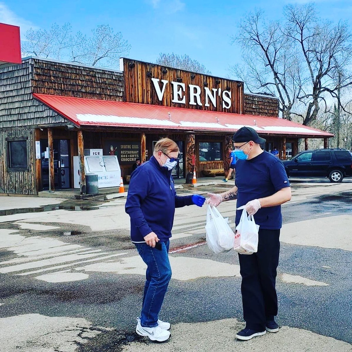 bobmccluskey's tweet image. The impact small business owners make on the community of Larimer is of utmost importance, &amp;amp; we must recover strong!

It warms, my heart to give back to small business in our community during these trying times!

#supportsmallbusiness
#KeepLarimerLocal
#ExperienceMatters