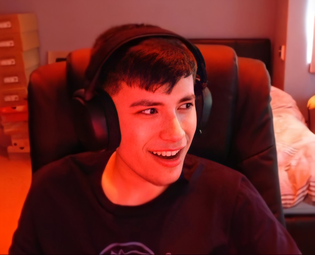 george ss from the phasmophobia stream ; a thread