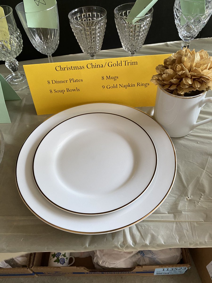 Scott_1211's tweet photo. Huge #hospitality #garagesale  #Saturday #tulsa  96th &amp; S Mingo follow signs in Cedar Ridge 🕗
.
.
#womensministry #churchhospitality #hospitality #catering #weddingplanner #cakedecorating #punchbowl #cakeplate #dishes #dishsetsforsale #antiquedishes https://t.co/lbjMH38pdj