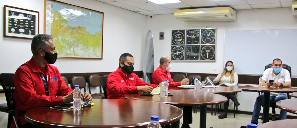 inac_ve's tweet photo. #9Oct || 2/2 El sector aéreo venezolano trabaja indetenible y de manera mancomunada, como brazo ejecutor para el crecimiento sostenible de la aeronáutica nacional, de la mano del Gobierno Bolivariano y la #GMTV. https://t.co/Oskr0v0wlo