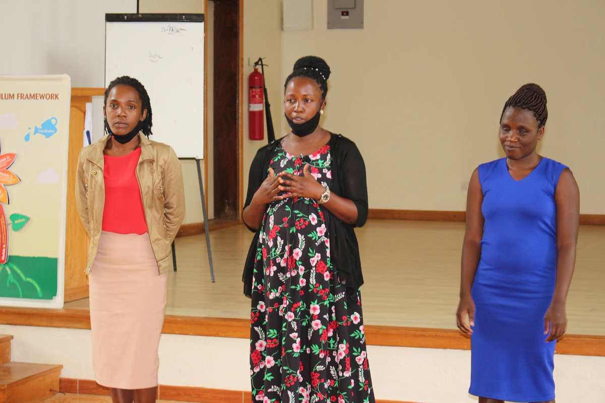 SETSRHRUg's tweet image. Today the 10th October the participants will each receive a certificate in SRHR awarded by @MakSPH. 

Congratulations 🎊 to cohort 10 TOT400. #OrangeKnowledge.