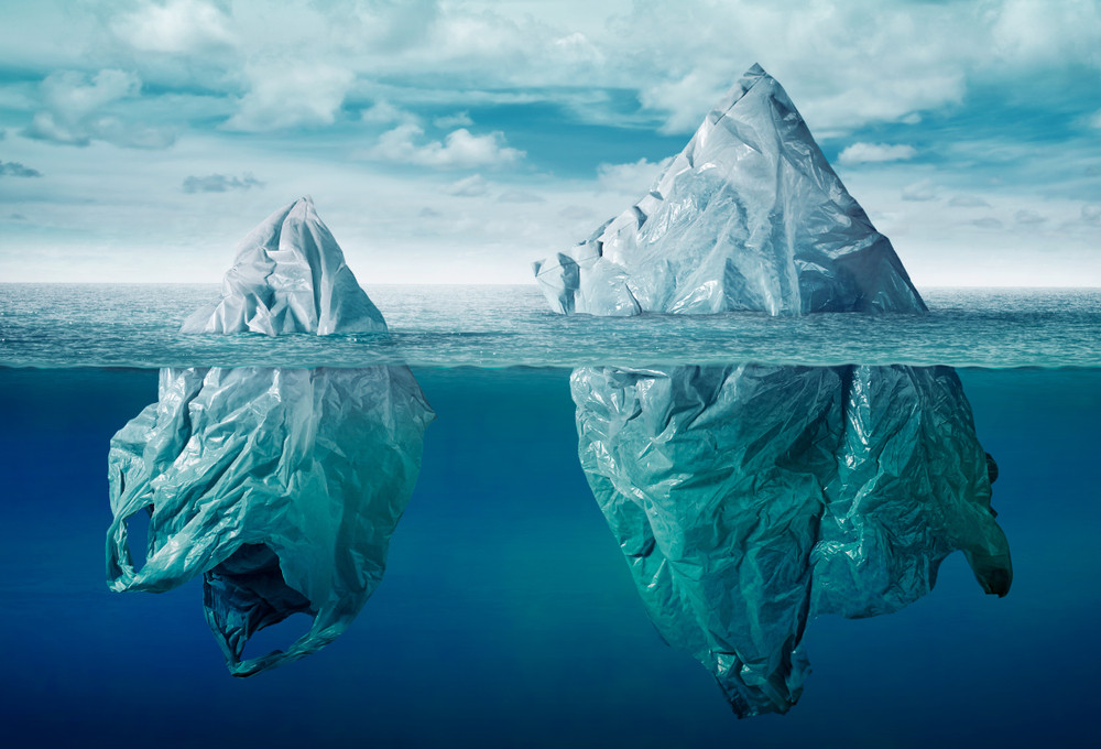 AssaadRazzouk's tweet photo. Canada is banning single-use plastic products - grocery bags, straws, stir sticks, six-pack rings, utensils and food containers - by the end of 2021 and going zero plastic waste by 2030

Excellent news for everyone, except Big Oil and Big Petrochemicals

https://t.co/VBz3bMSTxt https://t.co/Tphf2P96au