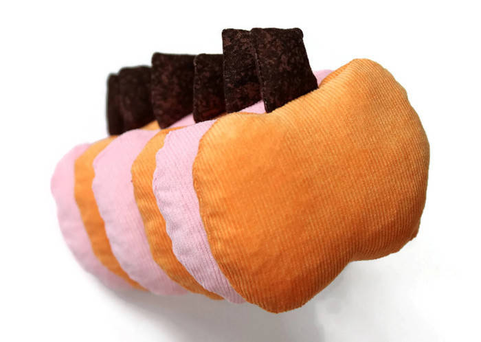 HandiworkinG's tweet photo. Thanks for the kind words! ★★★★★ "Super fast shipping and very cute!" LIrish24 https://t.co/sKtSiOfpgl #etsy #orange #pink #beanbags #handiworkingirls #freeshippingetsy #childrenstoy #pumpkinbeanbags #autumn #fallkidstoy https://t.co/3mJwmPwa0v
