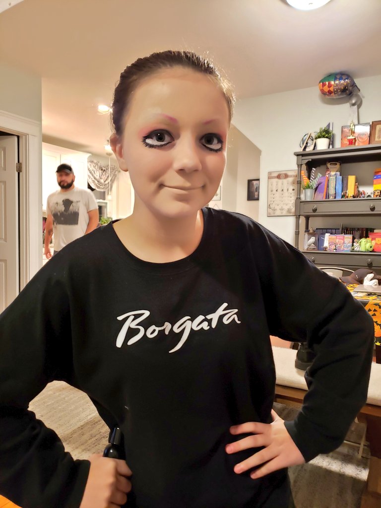 AspersiaBaby's tweet photo. We interrupt your regularly scheduled programming to startle you with 14's face #cosplay #makeupartistintraining #oncebitten https://t.co/XjbRdi3nLG