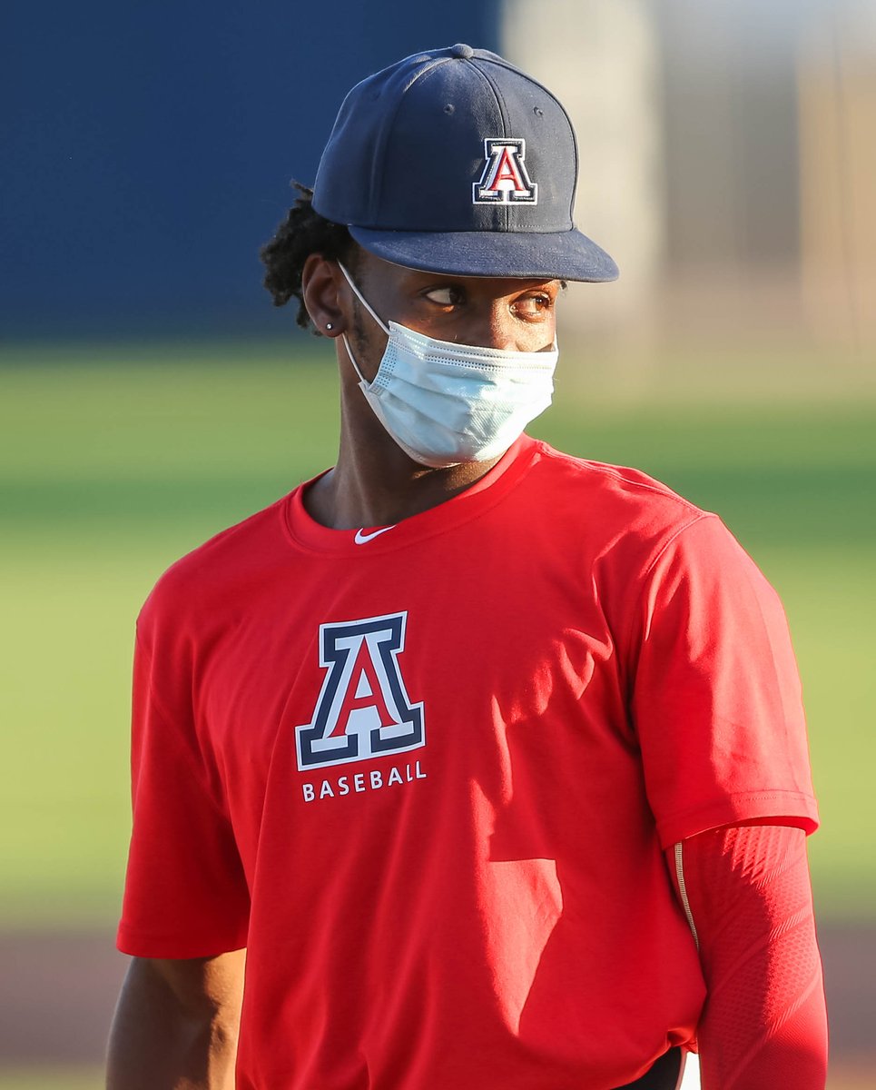 ArizonaBaseball's tweet image. We're baaaaaaack 😏

#MLBTrainingGround | #BearDown