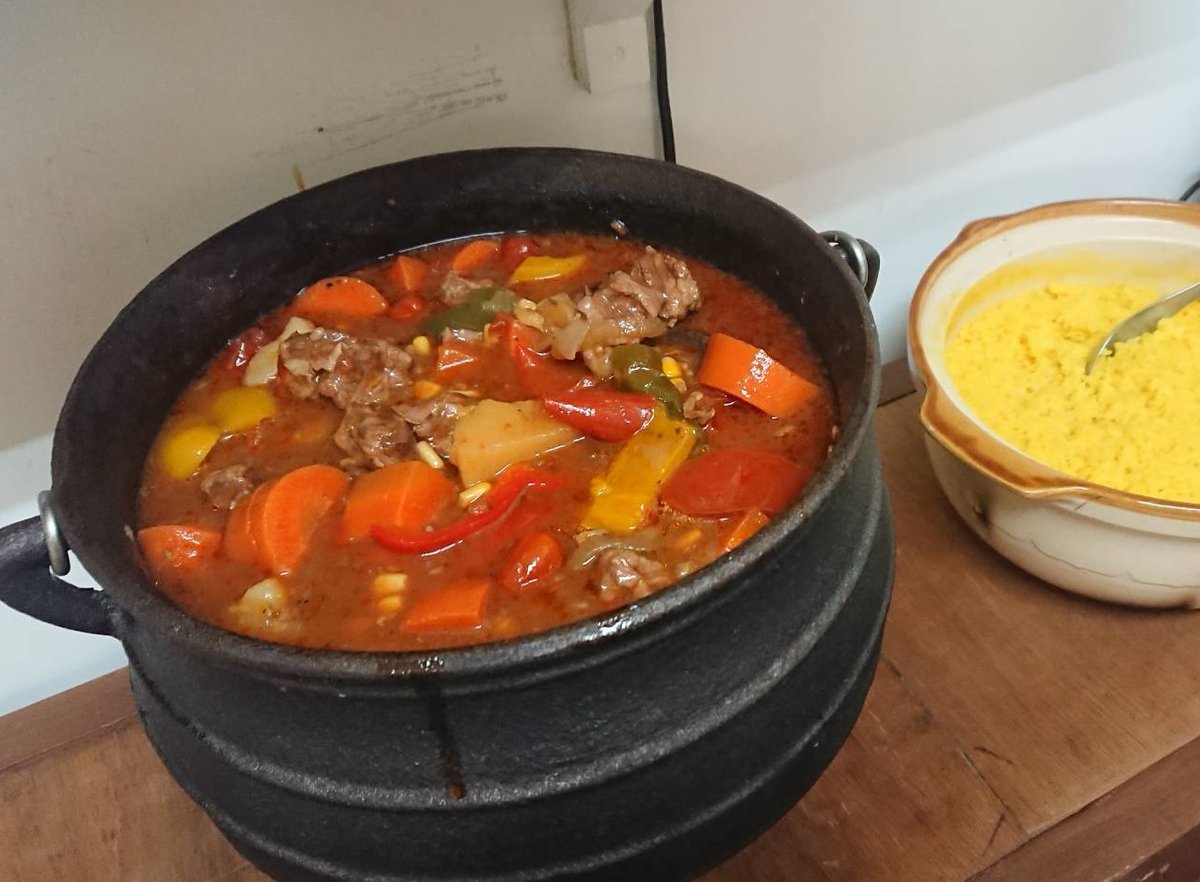 EatSipPlayFun's tweet photo. I think my first try with this pot came out pretty decent. Although I should've made bigger beef cuts. But still, this should be a decent lunch. #SlowCooked #BeefStew #CastIronPot #PotjiePot with turmeric rice, french loaf & banana salad. 🔥🍲🧑🍳💥 https://t.co/rv9mNjXmAI