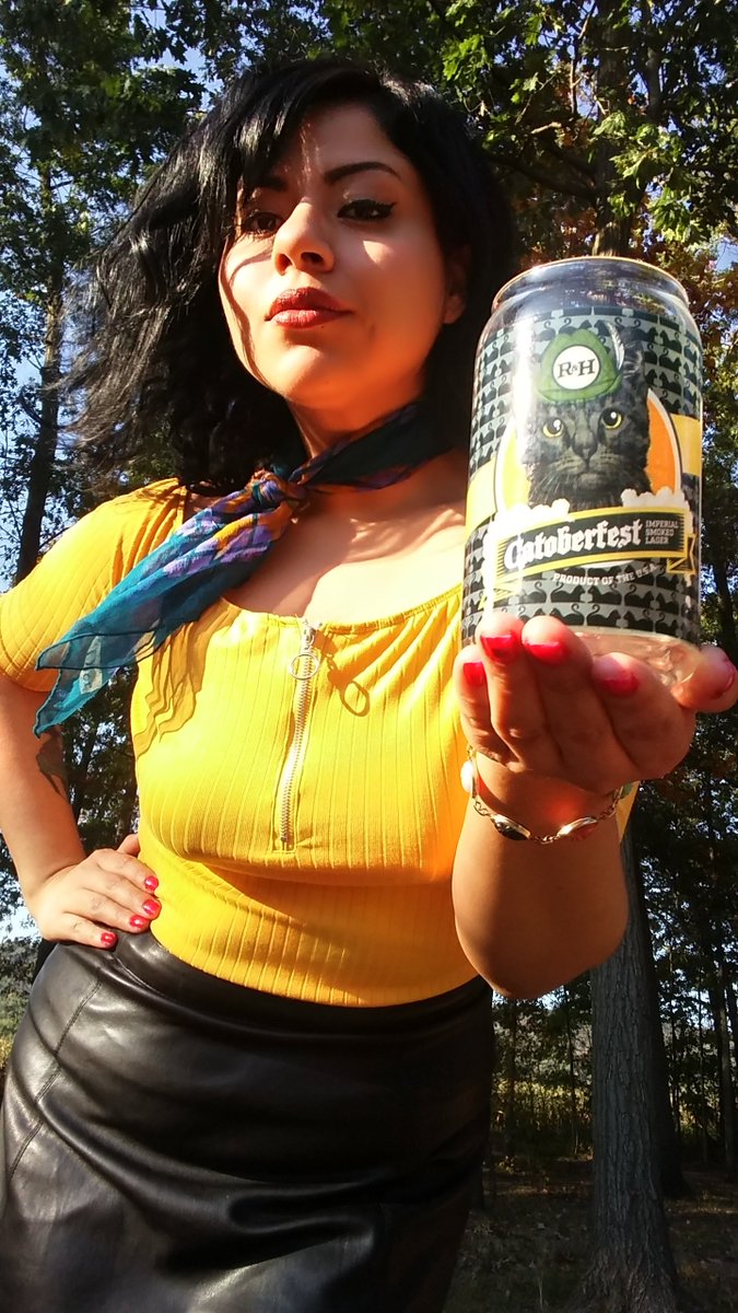 <a href="/Rubsam_Horrmann/">Rubsam & Horrmann Brewing</a> Catoberfest glass has arrived! Thank you <a href="/BQQuinn/">Brian Quinn</a> ! 🍻💕 

#Bqquinn #RnHBeer #Beer #Brewers #bewery #Catoberfest #TESD #ImpracticalJokers #BrianQuinn #RubsammAndHorrmann