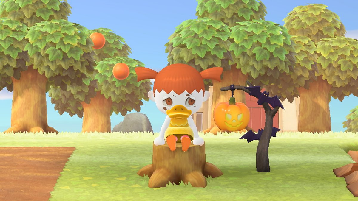 Girl_Nade's tweet photo. Baabbyy DUCK do do do do doo. . . baby duck!

 #AnimalCrossing #ACNH #Halloween https://t.co/iyrfcZ8xeO