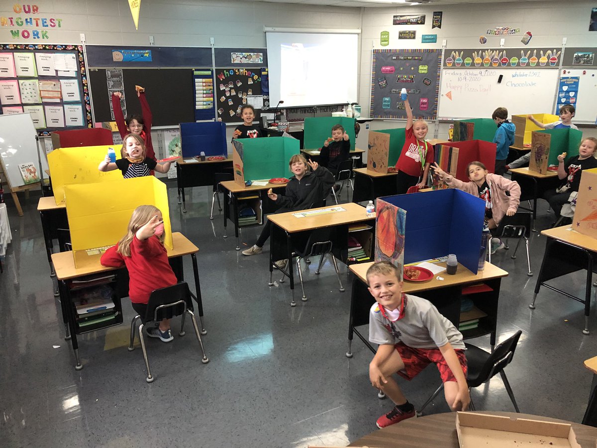 These awesome 2nd graders got to kick off fall break with a pizza party for selling lots of mums! Thanks <a href="/NPEPTO/">New Pal Ele PTO</a>