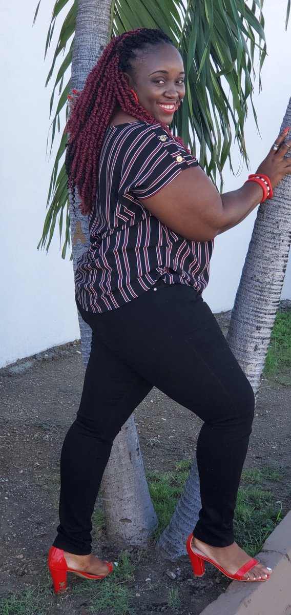 NakeishaHearty's tweet photo. Brought all this thickazzz home with nowhere to go or someone to chill with. Where the good men at?? 😫😫😫 https://t.co/eD5OjsbPXZ