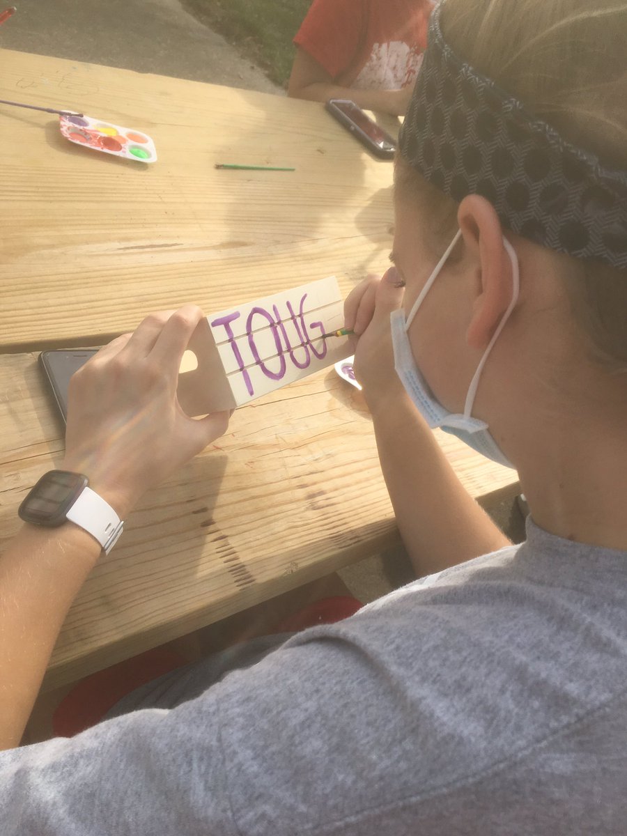 ott_wlax's tweet photo. Using our artistic skills with some pre practice team bonding 🎨
#wordbox #otterbox https://t.co/PcE8ScY8XV