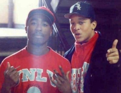 whiteoutgotu's tweet photo. Happy 43rd Birthday,
π#YafeuAkiyeleFula
aka
π#YakiKadafi
of @TheOutlawz!
#RIP #YafeuFula #Kadafi #ThePrince #Outlawz #FatalNFelony #YoungHollywood #Dramacydal #Havenotz #SonRize #Montclair #NewJersey #Tupac #2Pac #Makaveli #ThugLife #SekouOdinga #YaasmynFula #BPP
ππ»@yaasmyn https://t.co/XdOoPPROif