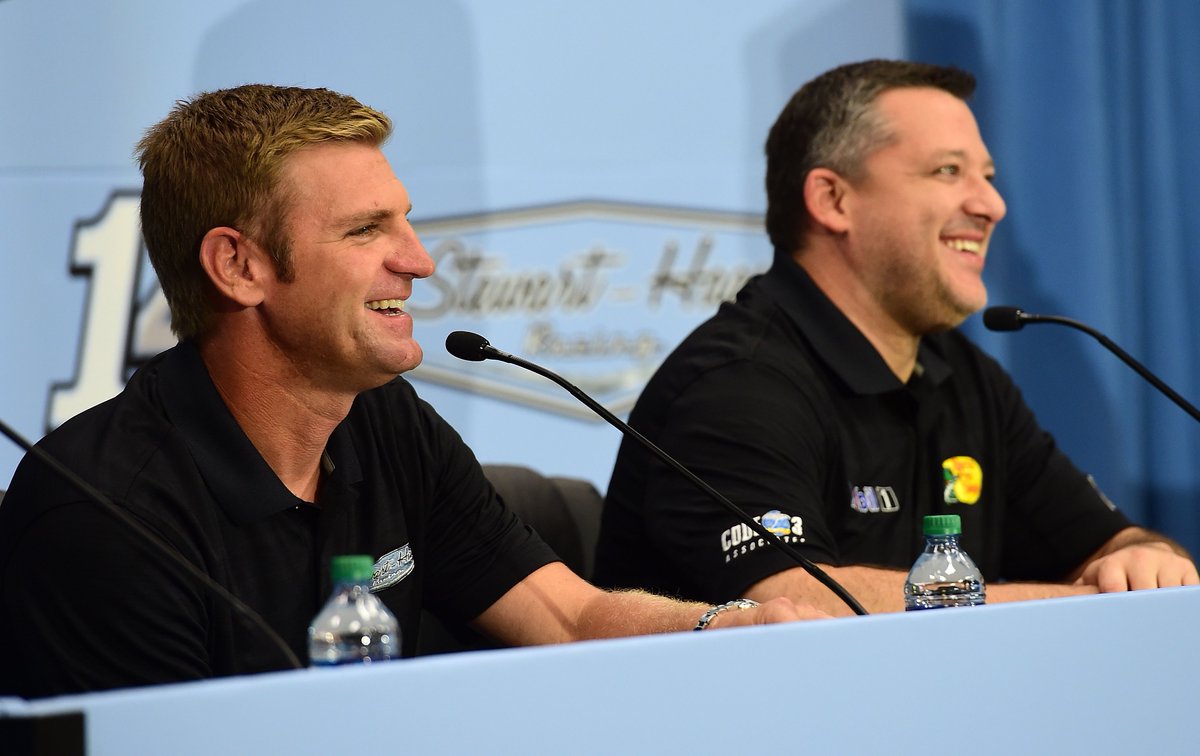 HaasFactoryTeam's tweet photo. Looking back... The good times and laughs started on day 1. Raise your hand if you're gonna miss @ClintBowyer in the 14. 🙋‍♂️

#ClintCam // @TonyStewart https://t.co/rtfhENmt1y