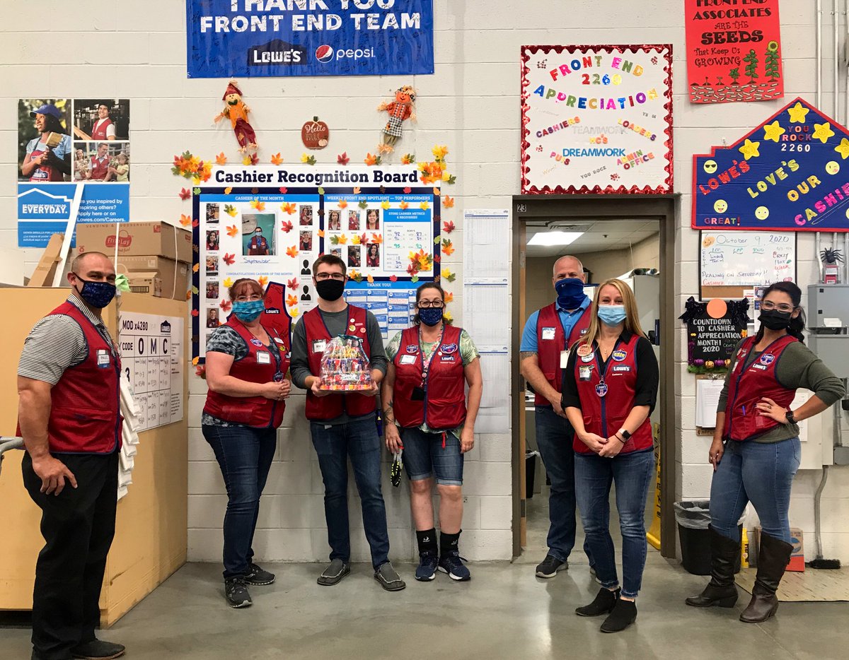Continuing the #FrontEndAppreciationMonth celebration 🎉... delivered our District candy cakes to #Manahawkin &amp; #Manchester 🍭 #jerseyshore #loweslife #lowes