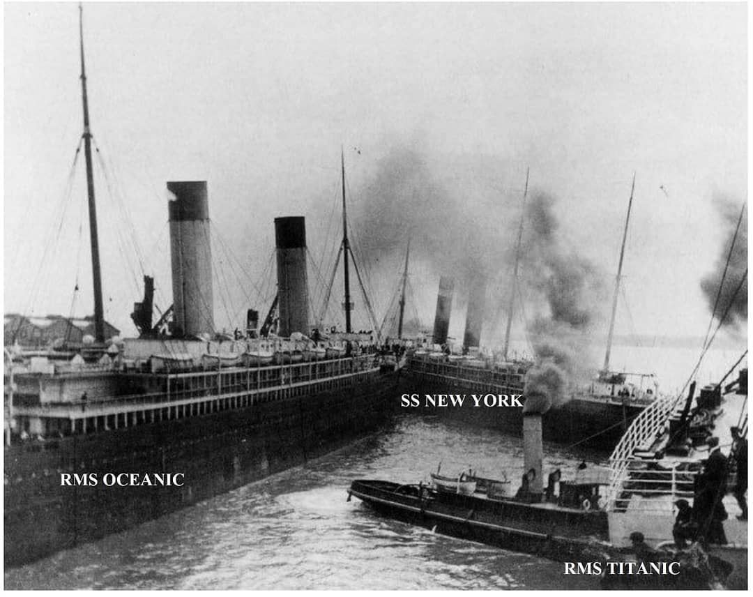 FILM FACT CHECK: The movie totally skips the fact that Titanic nearly collided with another ship when it left port, missing each other by mere feet. That other ship's name? The New York. (OooOoO.) If they collided, maybe history would have been different.  #TitanicLiveTweetThread