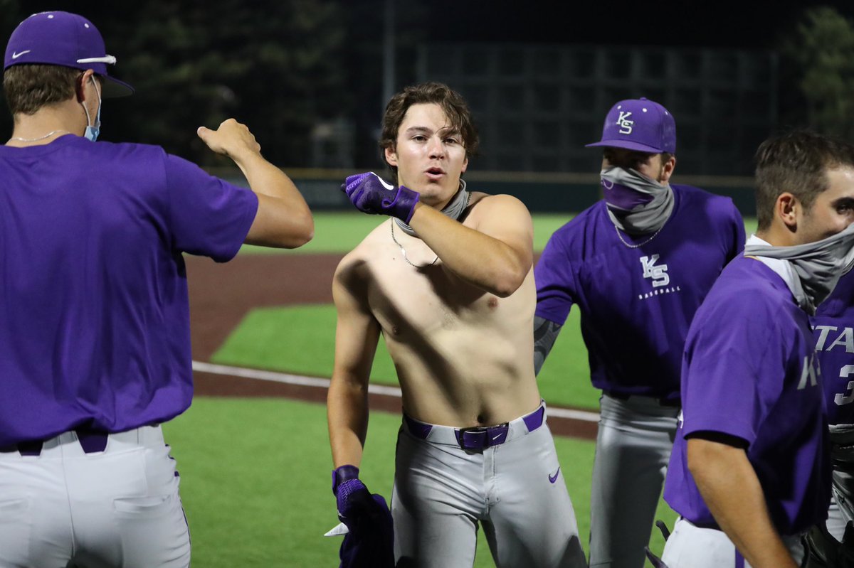 Purple walks it off in the bottom of the 6th on a sac bunt put down by Brady Day! Purple wins it 5-4. Rubber match is set for tomorrow at noon #KStateBSB