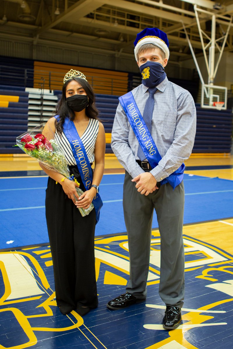 BuenaVistaUniv's tweet photo. Meet your 2020 #BVU Homecoming Queen and King! Congratulations to Tania Toj Lopez and Tanner Frost! #BVUHomecoming2020 #BeaversBuild https://t.co/29jDOFreap