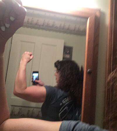 's tweet image. Yazz, love the fact that month 9 is DONE, see the love leaking out of me. #CookiePrefersCardio oh, and it might be #FlexFriday after #DeathByBurpees @MyPeakChallenge @SamHeughan @CoachValbo