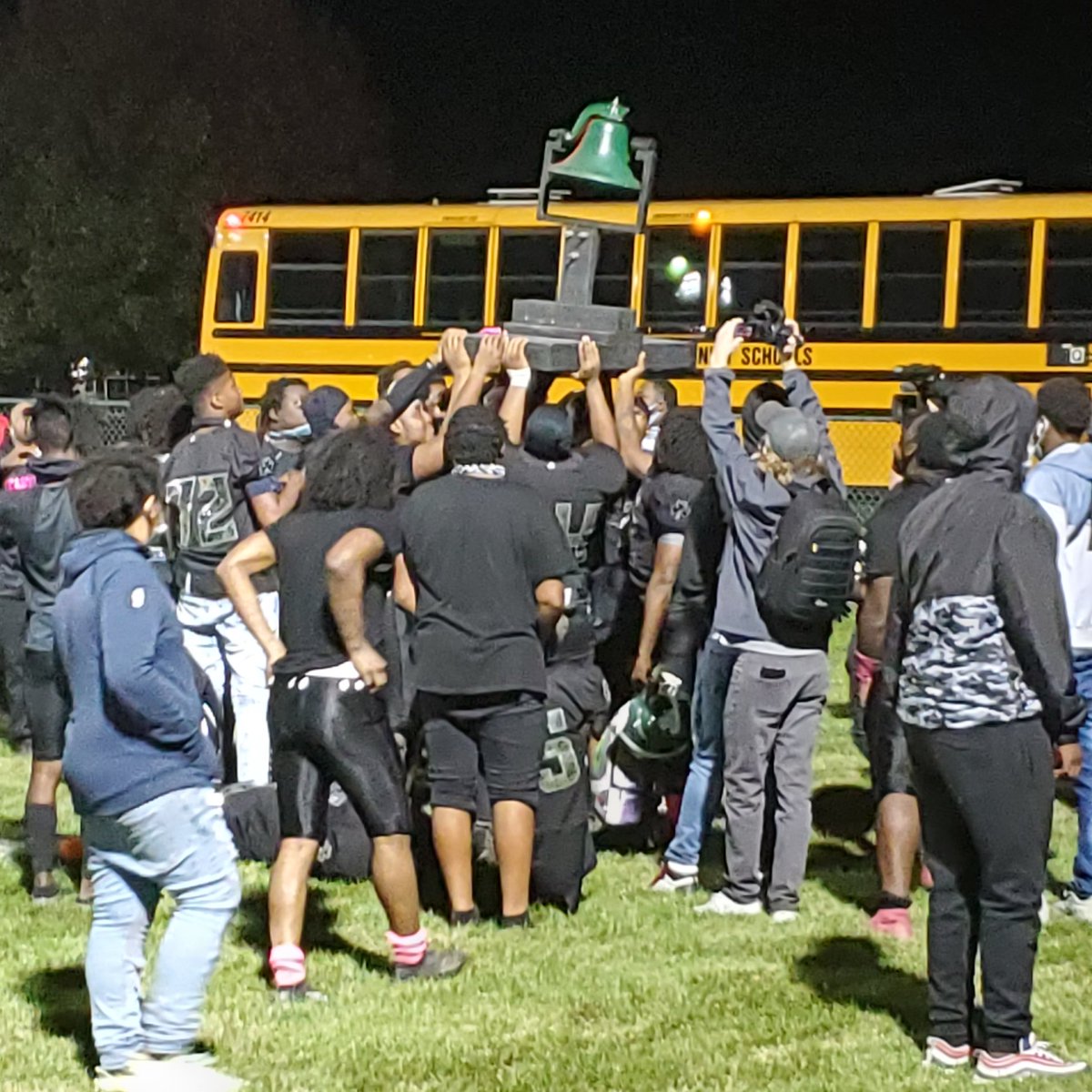 Shamrocks win! Eastpointe improves to 4-0 with a 28-12 win over Roseville. The bell is staying in Eastpointe for another year!