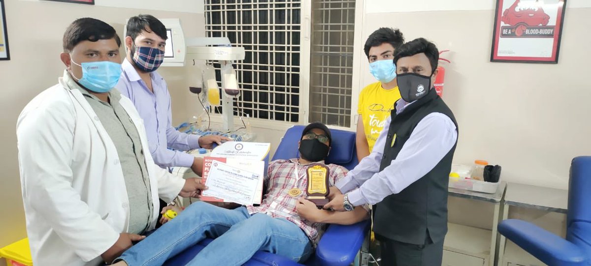 drdpgoyaloffice's tweet photo. 115th plasma donation by @can_winn &amp; @NaveenGoyalBJP team efforts Gratitude to all donors 
Let’s Join hands to spread awareness for Plasma donation

@anilvijminister @mlkhattar @beingarun28 @aniljaindr @bjpsanjaybhatia @DC_Gurugram @nstomar @sureshbhattbjp @TOIGurgaon @JPNadda https://t.co/e38WpzR6Vq