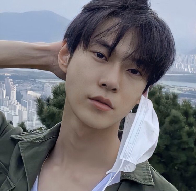 𝘱𝘦𝘱𝘦𝘳𝘰𝘱𝘰𝘦𝘺🐋.* tweet media