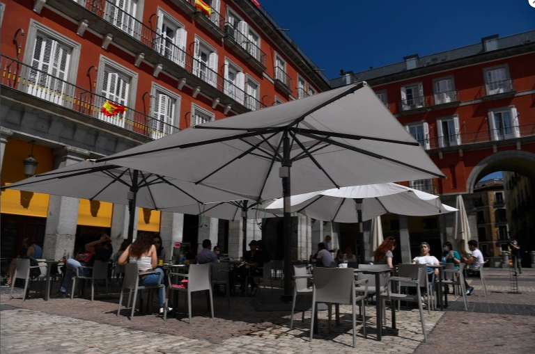 MeltHell's tweet photo. #Spain imposes state of emergency on Madrid to curb virus spread | Spain | Al Jazeera https://t.co/KSyQSBNTRf via Met-A-Nature #World #News procured by #HNG - https://t.co/DXnT36X5oh @GoogleNews #Luton #ForeverFamilyUK #XYZ https://t.co/7UqHxoBdpE