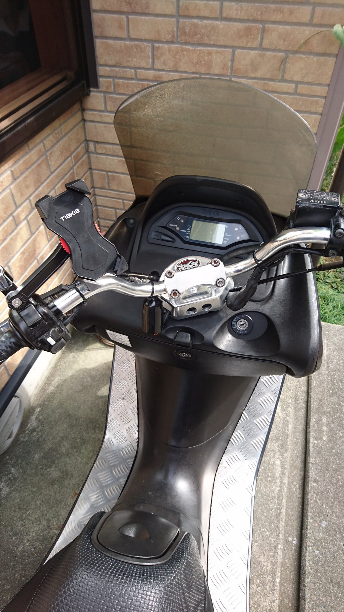 マジェスティ125 ハンドルポストDCR
