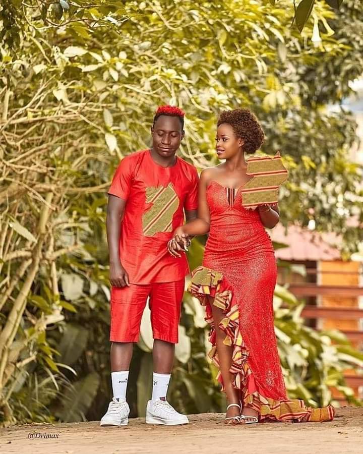 masockstz's tweet photo. @FFrajoh Siposti huku nyau ww nappsti kule kwenye video call au nipost ile mpo sare na hawa wakina yohana na bupe 😂😂😂🏃‍♂️ https://t.co/szUrgLbqvz