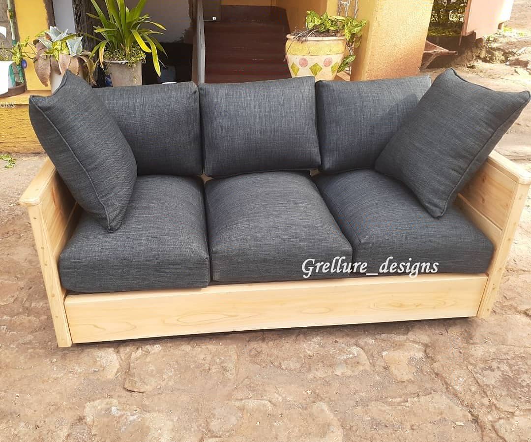 grellure's tweet photo. I hope you haven't forgotten that we make these gems
#IkoKaziKE #grelluredesigns #SaturdayMotivation https://t.co/ifN1Gklwyh