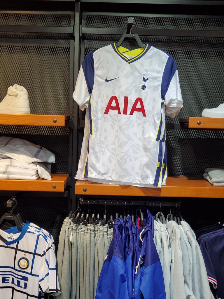 Lord Sugar tweet media