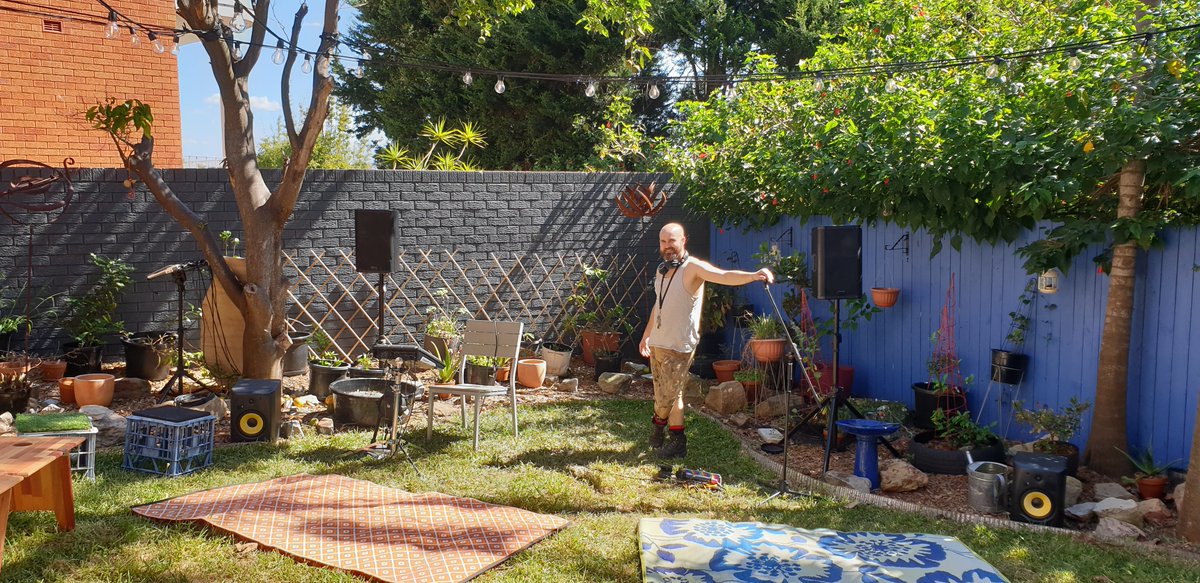 itspapafire's tweet image. All prepped for a mini gig in mah backyard. Feels noice.