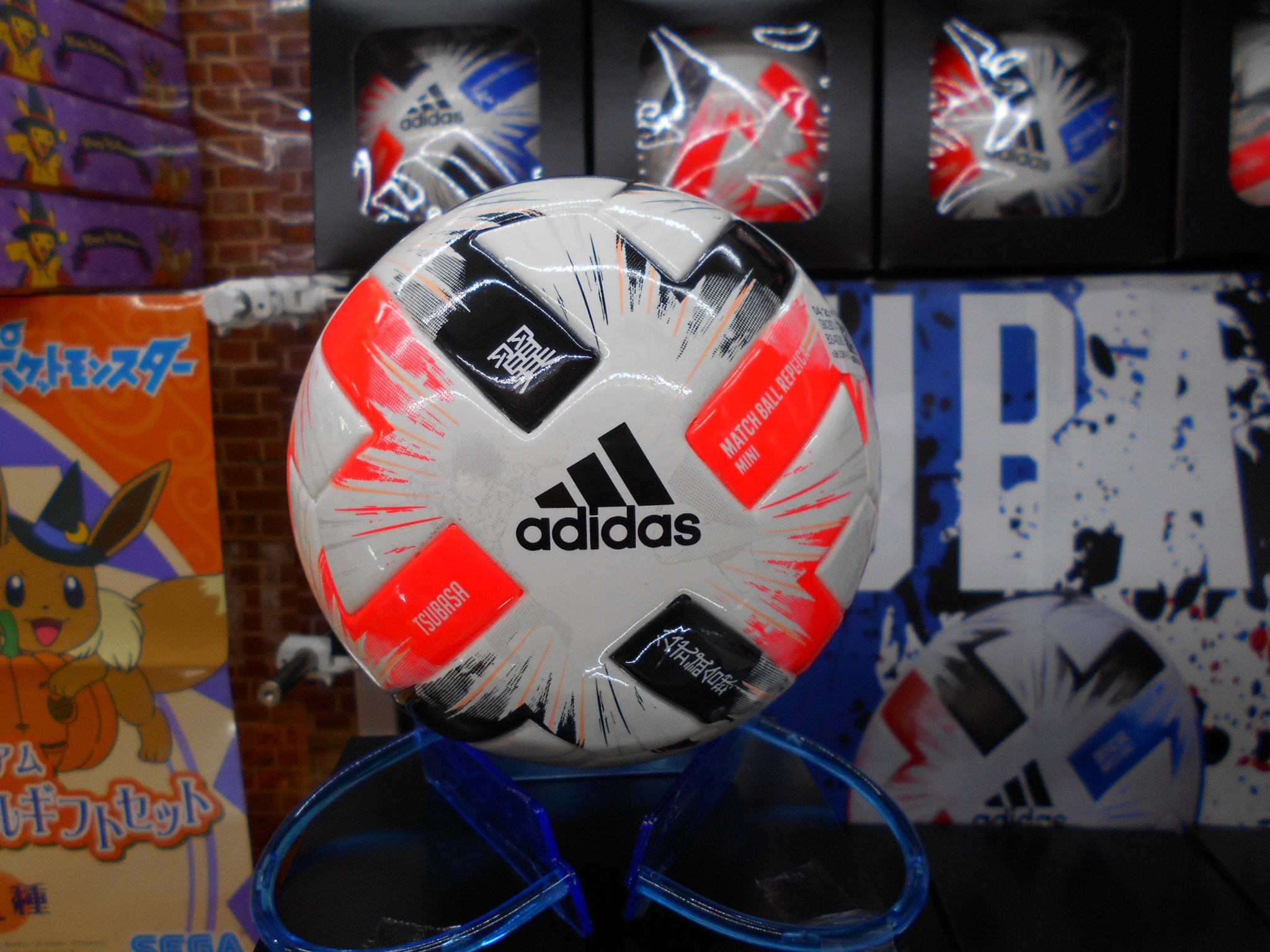 タイトーfステーション ヨドバシ博多店 アディダス サッカーボールレプリカ 入荷致しました 全2種 タイトーfステーション ヨドバシ博多店 アディダス サッカーボールレプリカ 入荷致しました 全2種