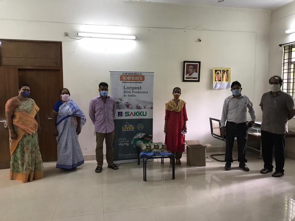 SakkuEggs's tweet image. On the occasion of &quot;World Egg Day&quot; Sakku Group had distributed immunity building eggs and also masks to the Nature Cure Hospital, Hyderabad.
#eggsforgoodhealth #eggsforimmunity #vitaminD3 #Countryeggs #BrownEggs #VegFed #SakkuEggContest #BestEggRecipe
--&amp;gt;&amp;gt;sakkugroup.com