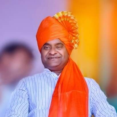 kolhe_amol's tweet photo. शिवसेनेचे नेते व खेडचे माजी आमदार सुरेश गोरे यांचे निधन झाले. खेड-आळंदी च्या विकासात त्यांचे योगदान आहे. या दुःखद प्रसंगी आम्ही सर्वजण गोरे कुटुंबीयांसोबत आहोत. गोरे परिवाराला हे दुःख सहन करण्याची आई जगदंबा शक्ती देवो ही प्रार्थना.भावपूर्ण श्रद्धांजली. https://t.co/NEurtCIa3Z