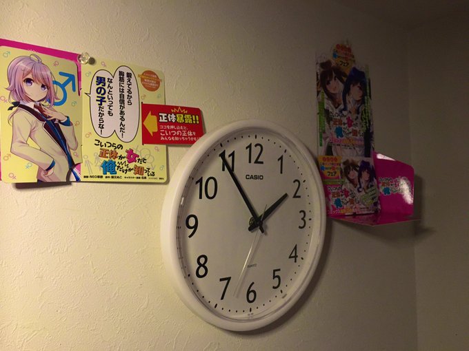 部屋の壁に販促物貼り付けるマン。
もっと壁に色々貼れるようにがんばります‼️‼️
(部屋暗くないと落ち着かない人なので部屋暗いです 笑) 